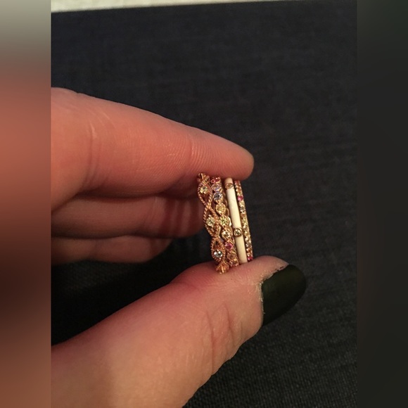 Rose Color Ring Stack with 4 Different Ring, Size 7 - Picture 2 of 4